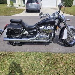 Honda Shadow 750