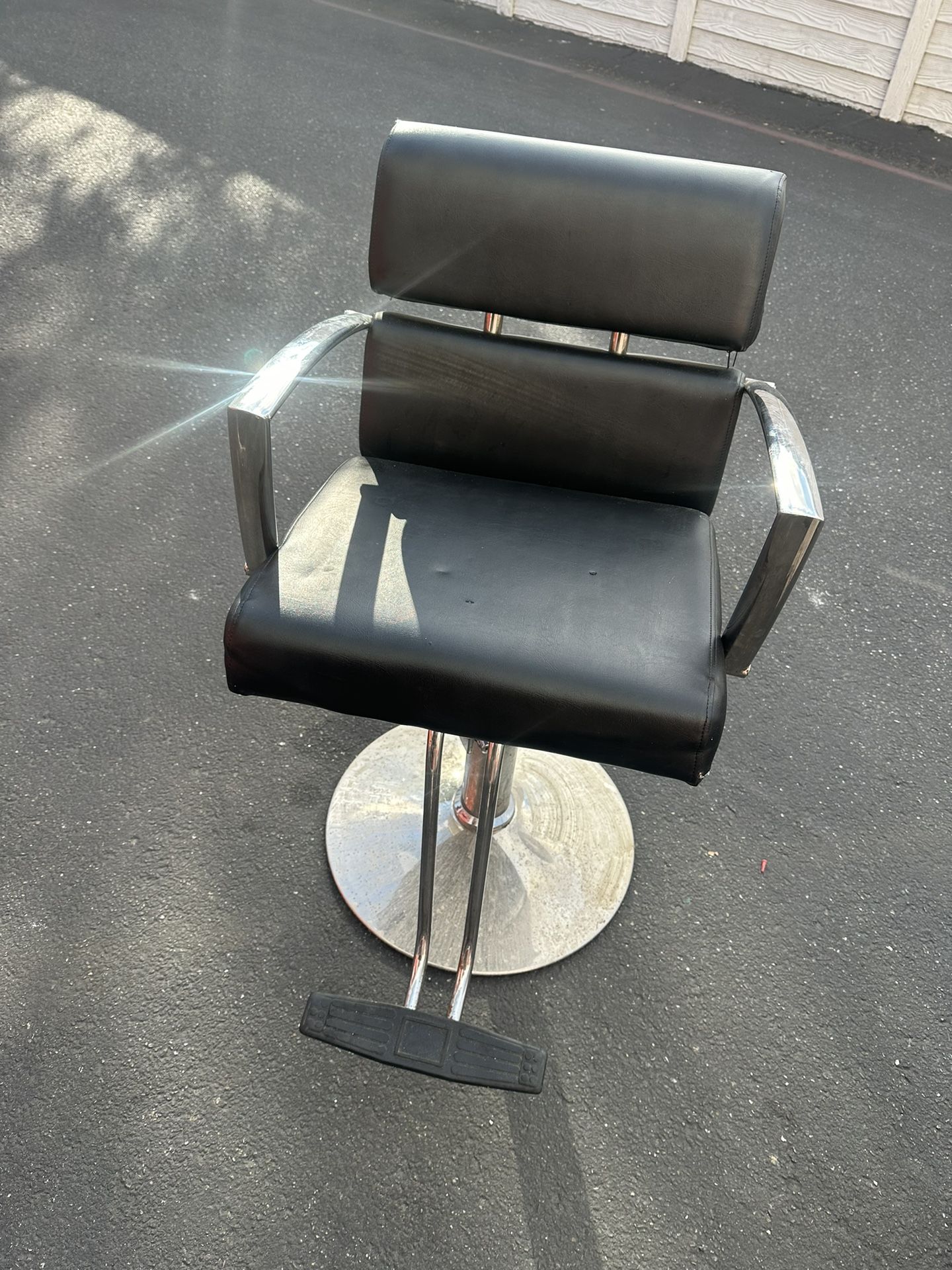Salon Chair