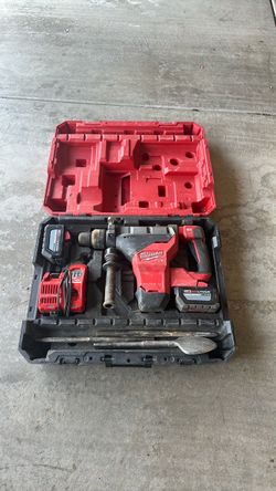 Milwaukee Fuel  M18  1-3/4” Rotary Hammer