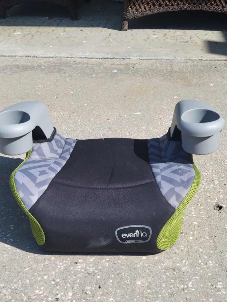 EVENFLO booster seat - Clean