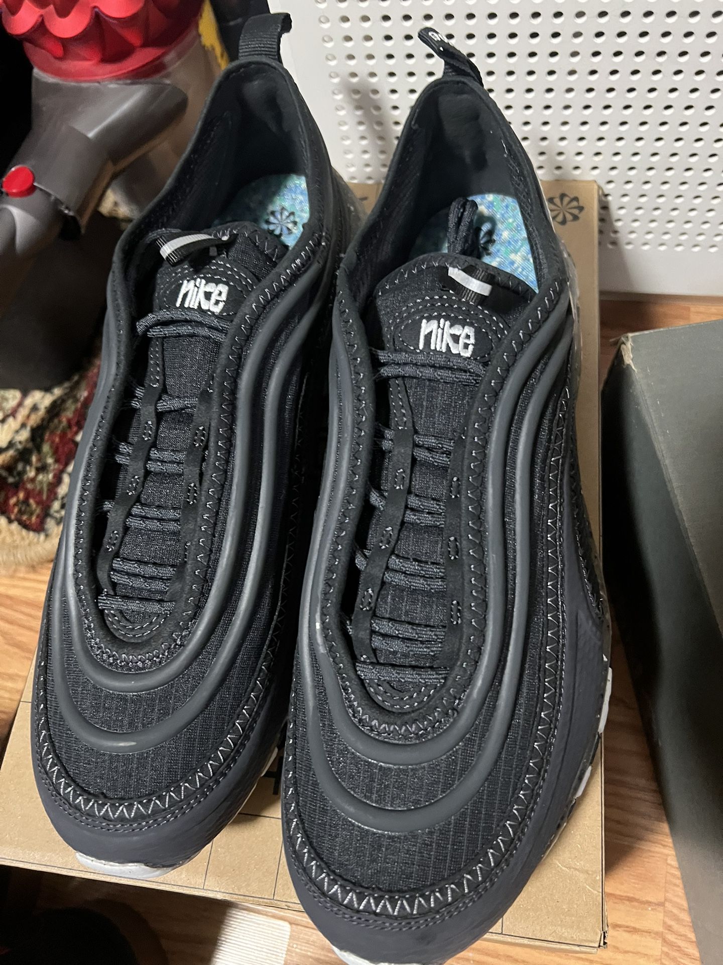 Size 10 Or 10.5 All Brands, Nike, Timberland, Clarks, Sperry, Tasmania, Allen Emmonds More