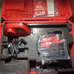 Milwaukee 4 Point Laser 
