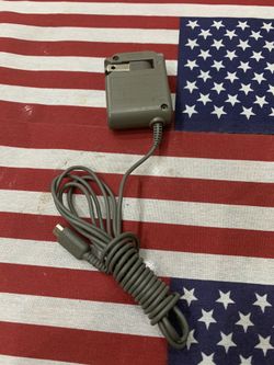 Nintendo charger/adapter