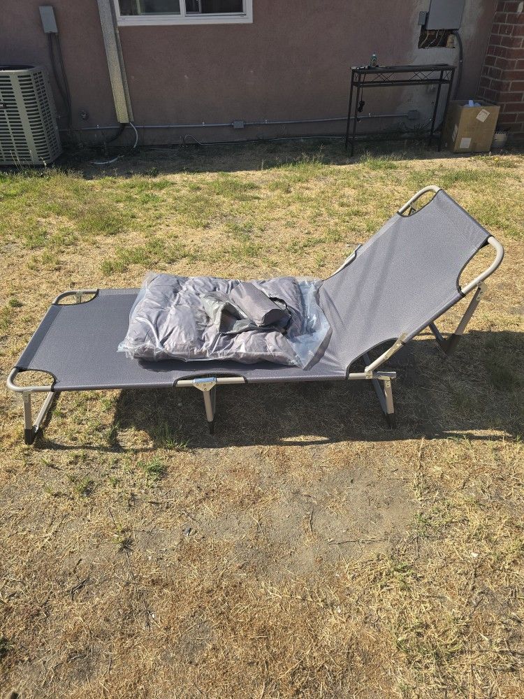 Chase Lounge Chair