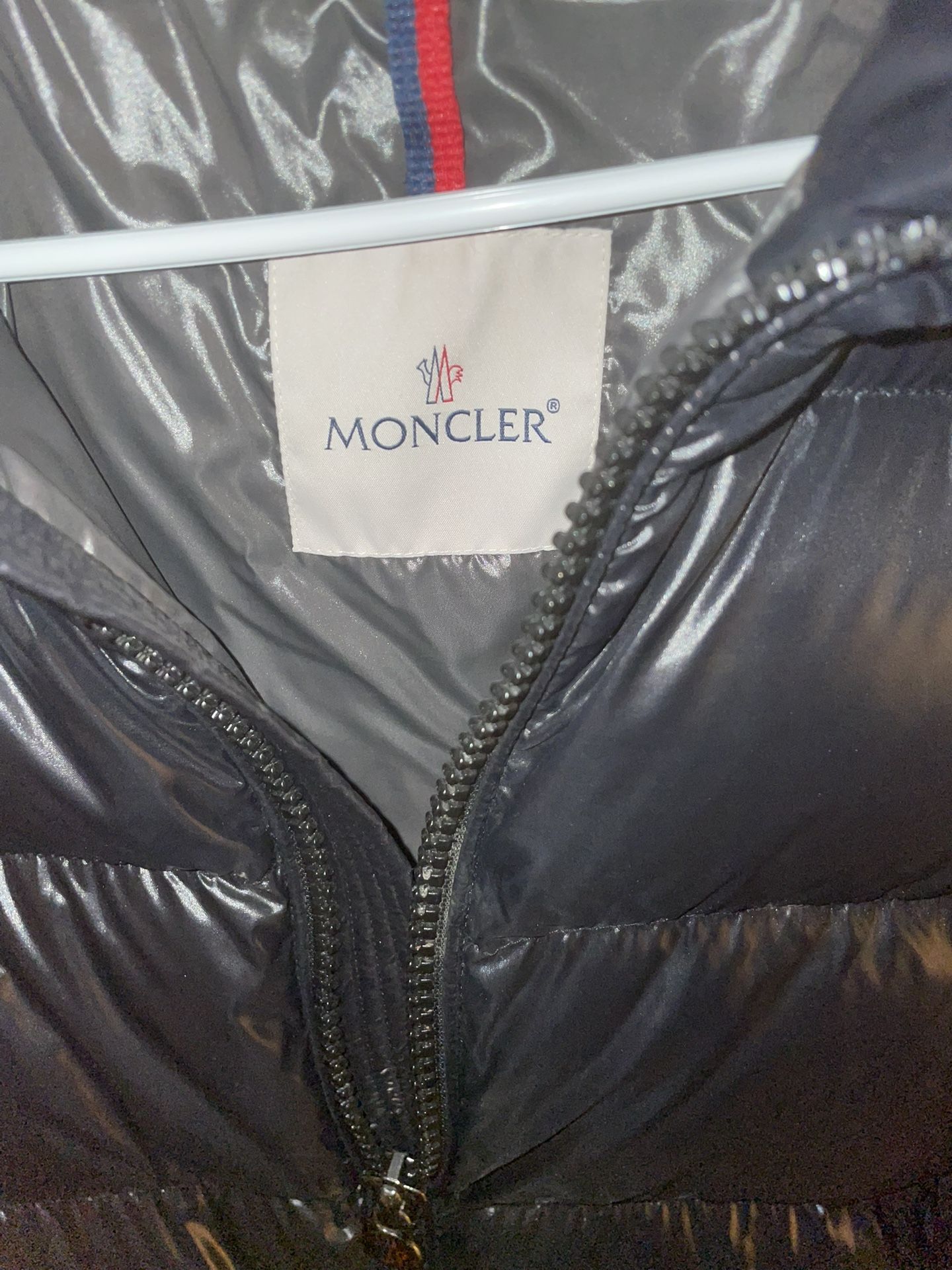 Moncler Maya Black Size 4