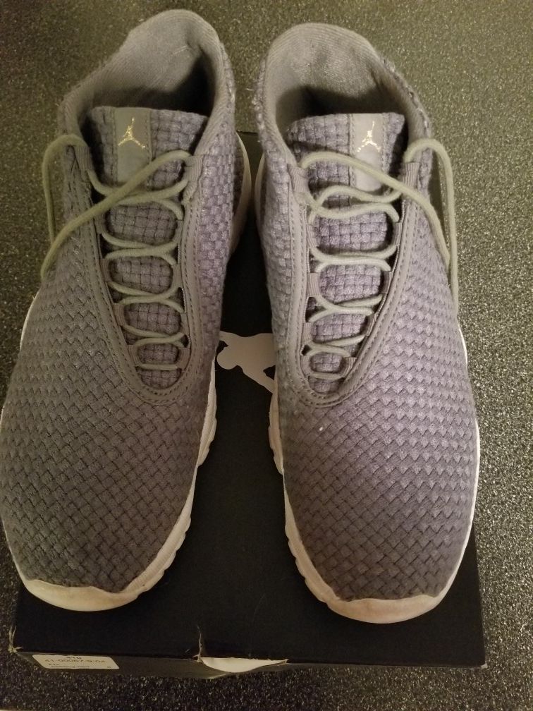 Jordan Future grey 656503 001 size 8.5