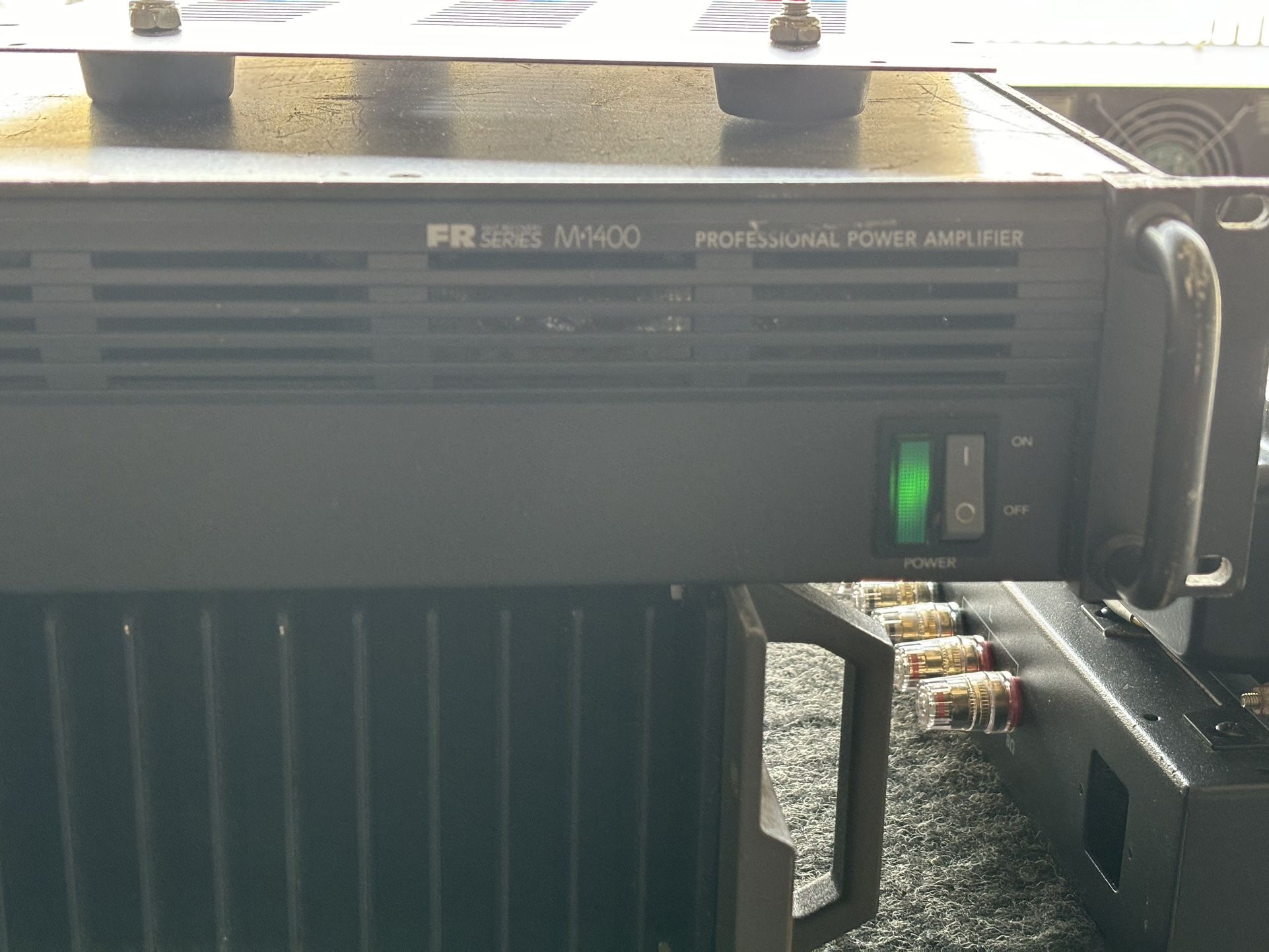 Mackie M-1400 Amplifier