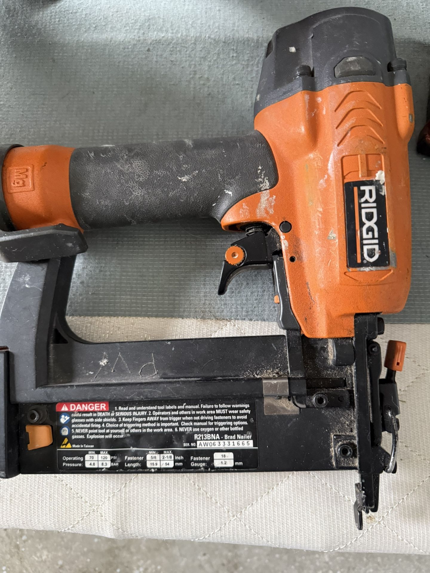 RIDGID BRAD NAILER R213BNA 18 Gauge 2-1/8 In