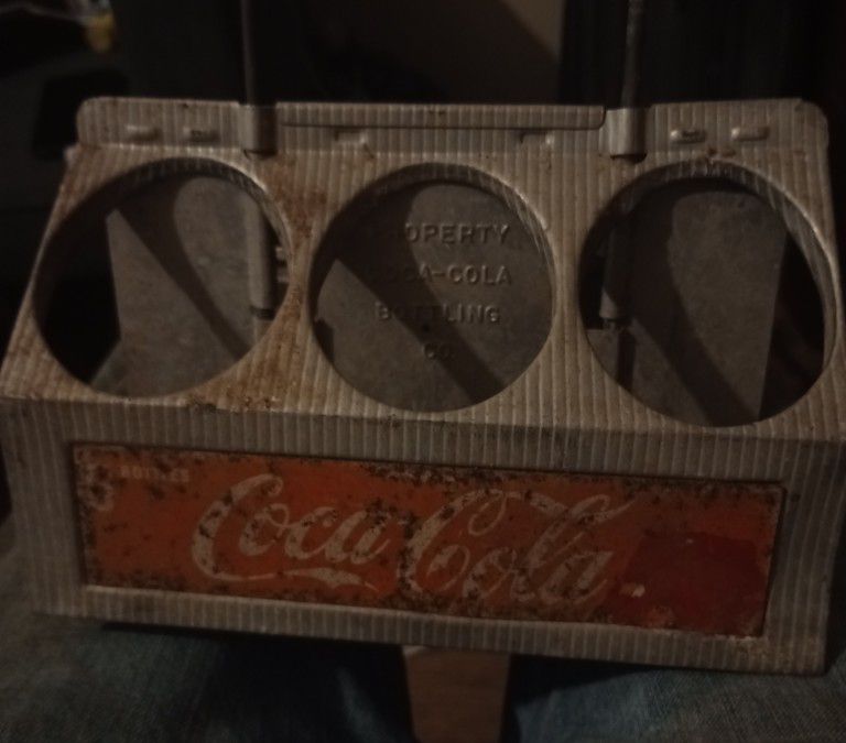 Vintage Coca Cola 6 Pack Bottle Carrier