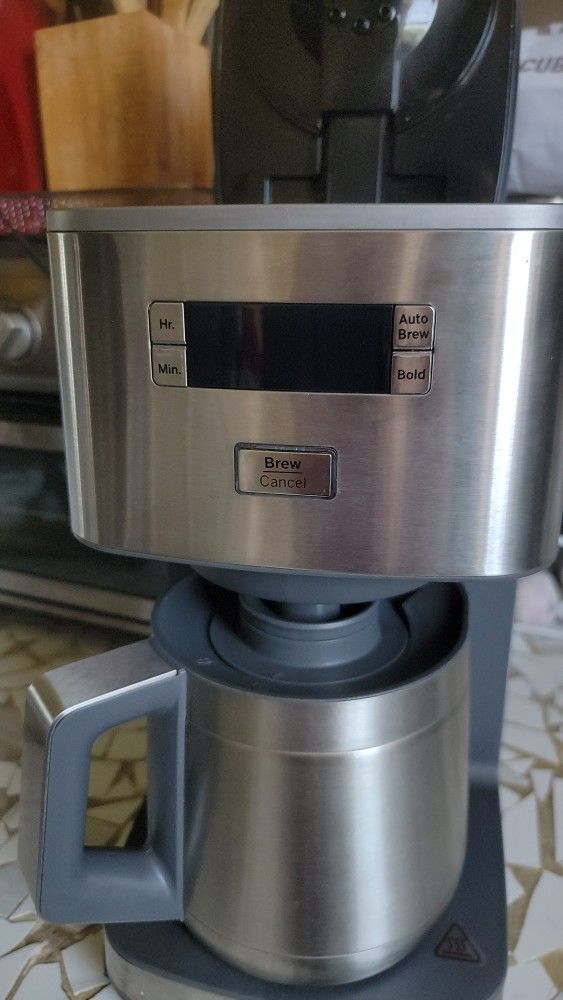 GE
Stainless Steel Drip Coffee Maker with 10 Cup Thermal Carafe