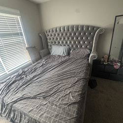 Bedroom set