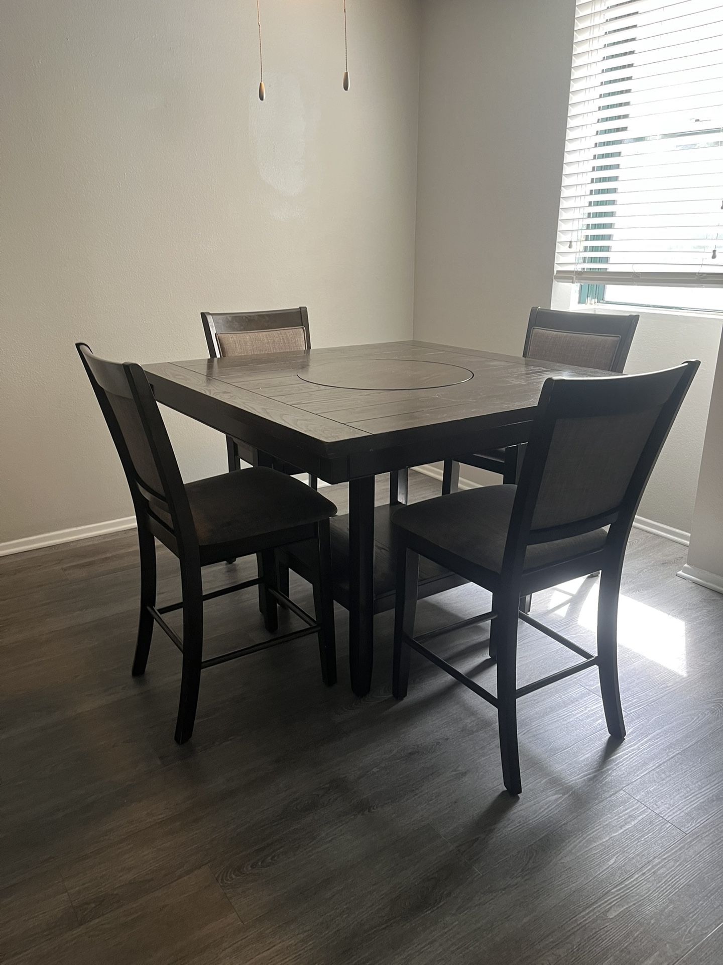 Dining Table Set