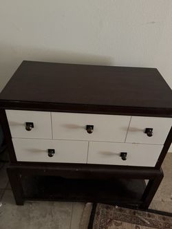 Hooker Furniture Two-Tone Accent Chest / Nightstand