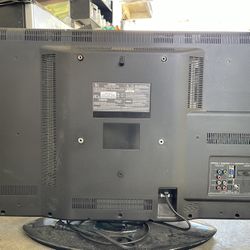 TV - Toshiba 32C120U