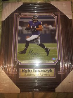Signed Baltimore Ravens Kyle Juszczyk frame signed and sealed with Ravens Window figure