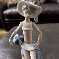 Summer Girl, Figurine,by Lladro
