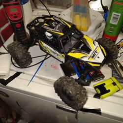 1/18 axial Capra