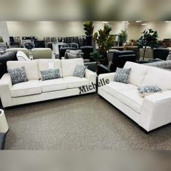 2 pc sofa and loveseat set