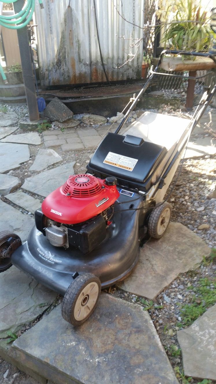 Honda lawn mower