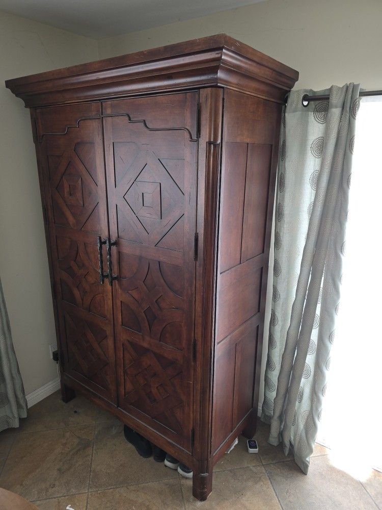 Armoire