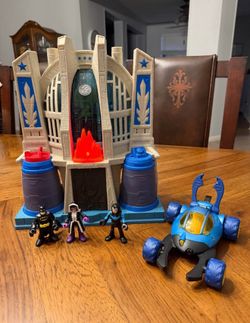 Fisher Price Imaginext DC Super Friends Bundle - Hall of Justice, Blue Beetle Buggy, & Figures