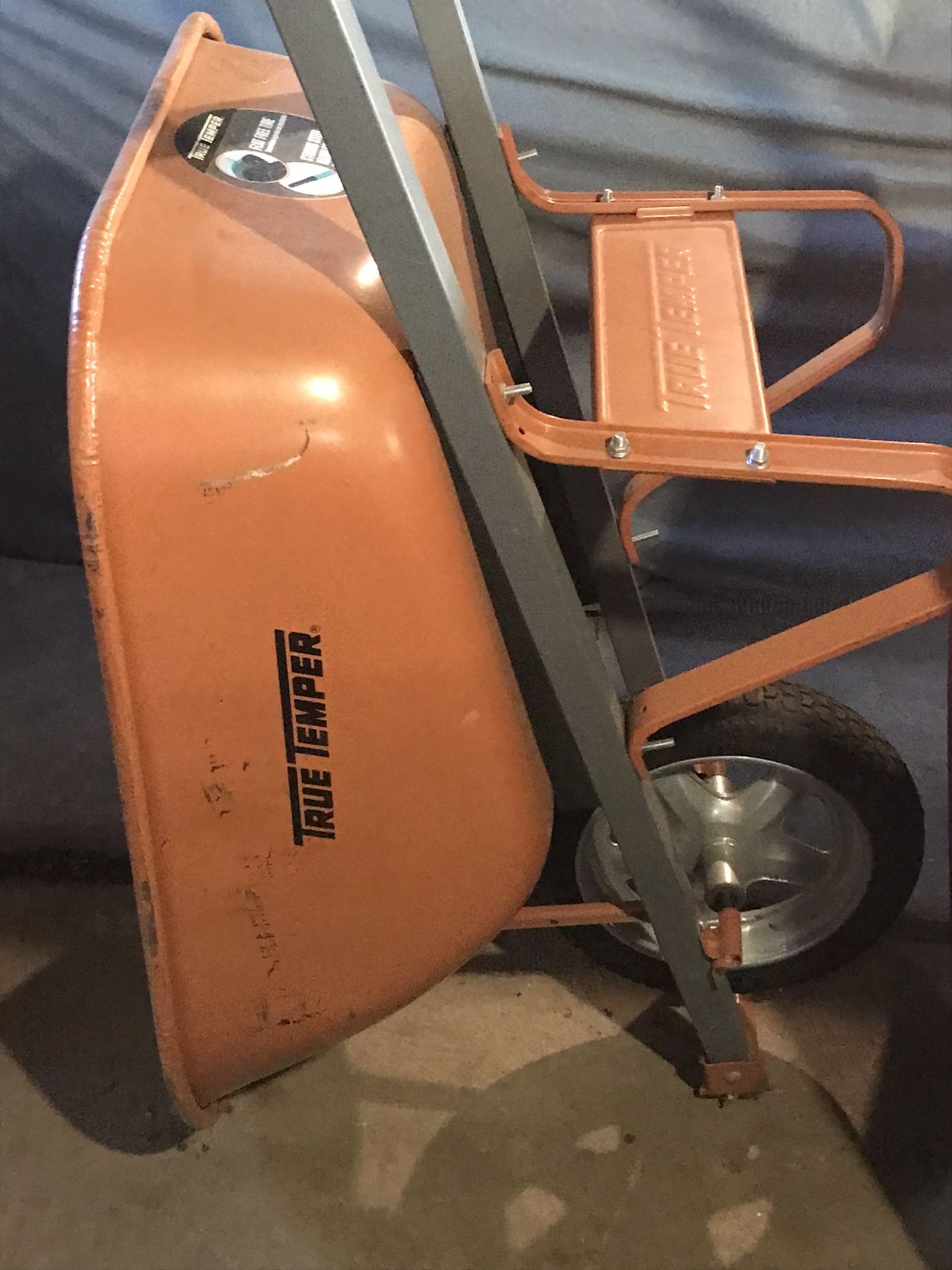 True Temper Wheel Barrel 