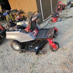 Troy Bilt Zero Turn Mower 
