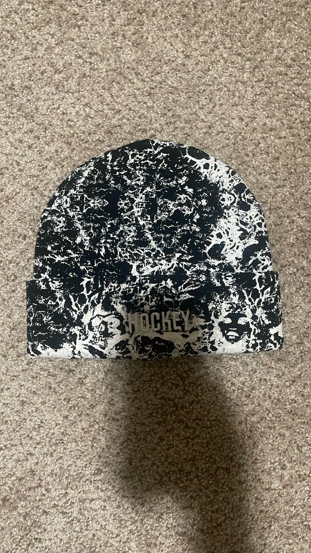 New Hockey Glow In The Dark Nest Beenie