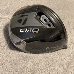 Taylormade Qi10 LS Driver (2 Shafts Included)
