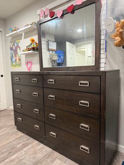 Ashley furniture solid wood 8 drawer dresser