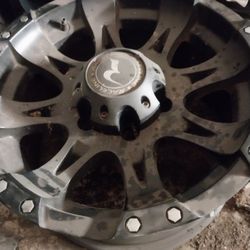 Set of 4. Six lug chevy aluminum wheeles