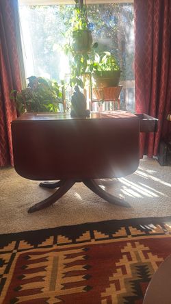 1913 Duncan Phyfe Vintage Mahogany Drop Leaf Dining Table