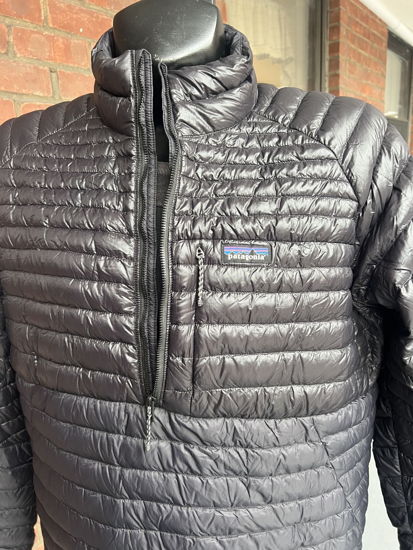 Patagonia Alplight Xxl Men’s Pull Over Down Sweater Black