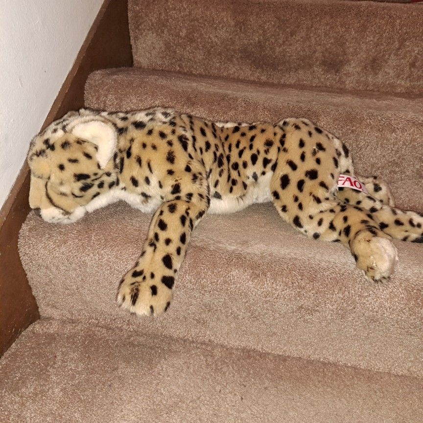 Stuffed Plush Cheetah By FAO Schwarz! Excellent Shape!