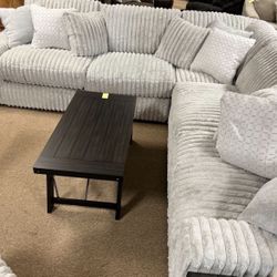 Entertainment Cozy Stylish Sectional!