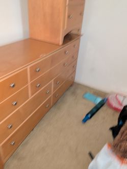 Dresser with two end tables