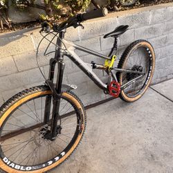 2019 Intense Tracer Full Carbon 27.5
