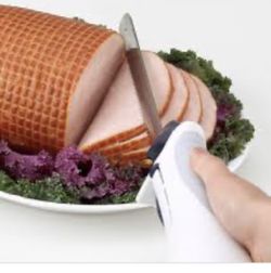 Kitchen ELECTRIC CARVING KNIFE ( cuts slices of ham , meat etc. ) still in box !! Fast Shipping!!! Free delivery in Modesto & Ceres