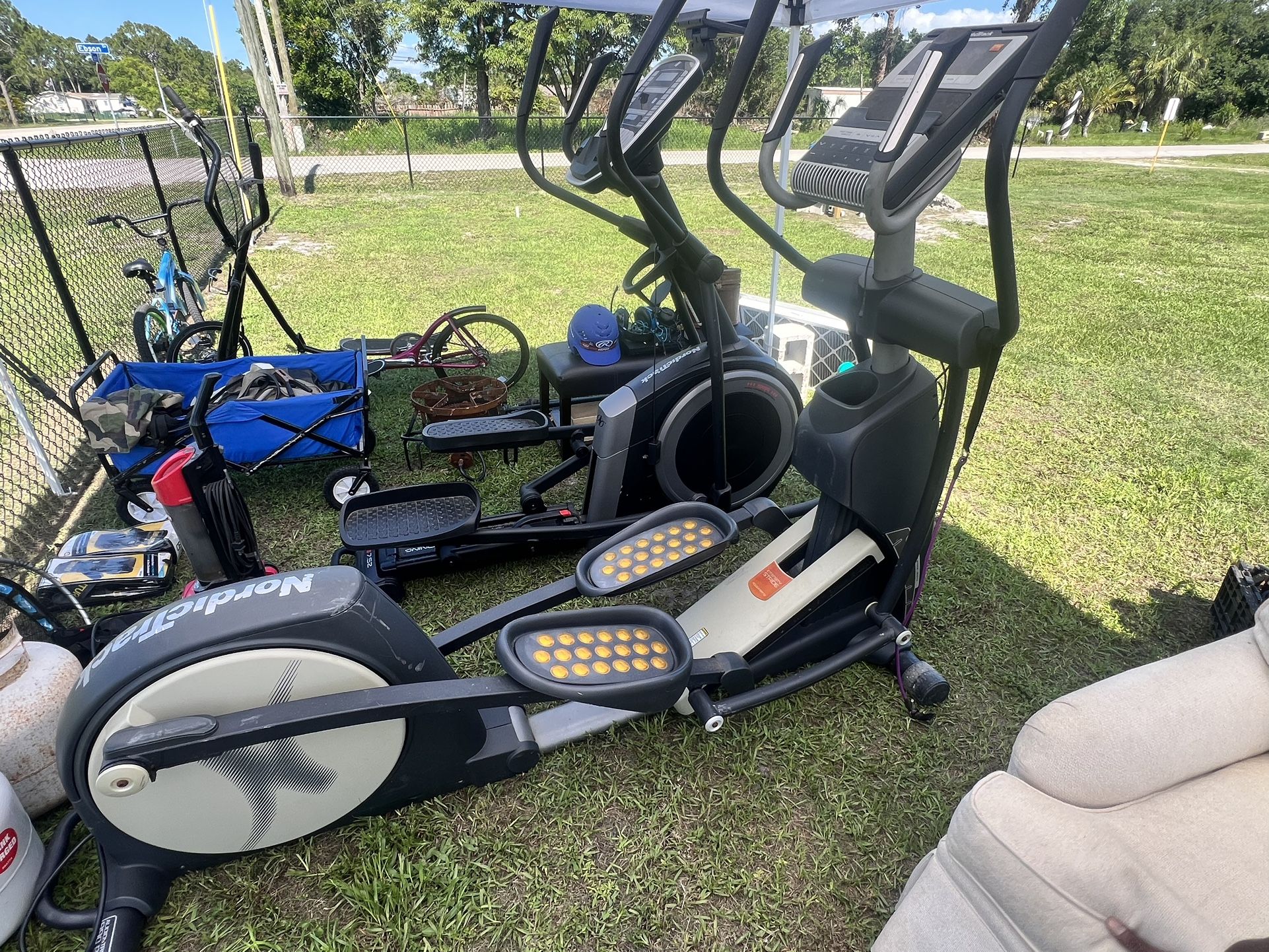 Elliptical ( Excellent Condition)