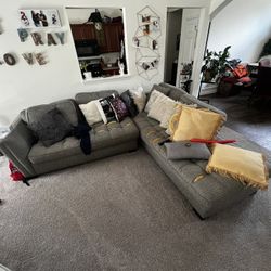 Grey Farm Style Sectional Left Style With Recliner 