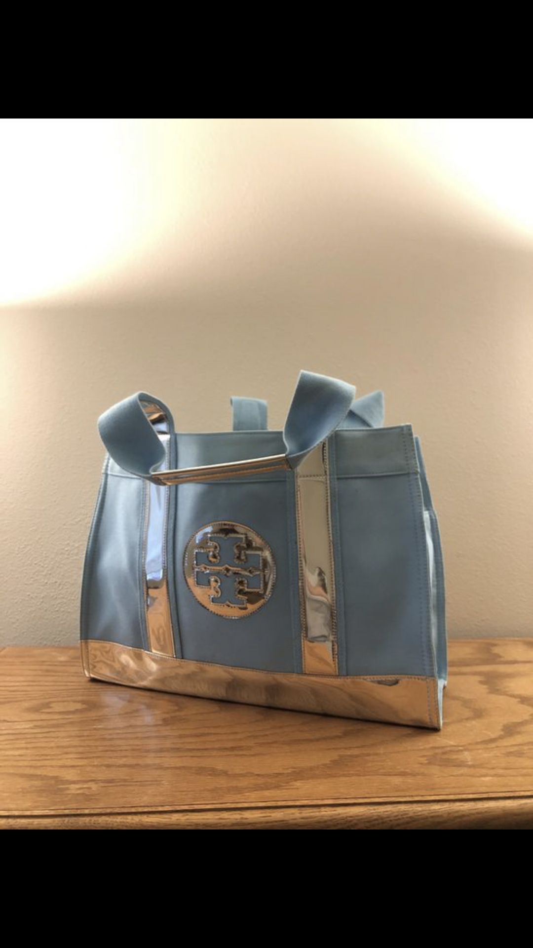 •LOW PRICE MOVING• $390 + TAX RETAIL TIFFANY BLUE TORY BURCH RARE TOTE
