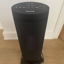 Honeywell 1500W Ceramic Tower Heater – Works Perfect – Oscillating