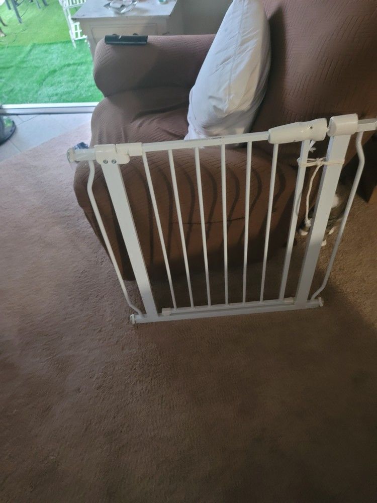 2 Walk through safety gates