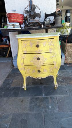 Vintage end table or behind the sofa table