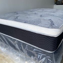 Full Euro Bamboo Pillow Top!•••