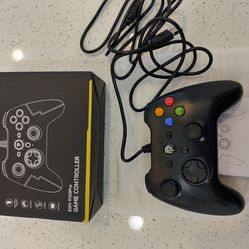 Brand new wired PC gaming controller