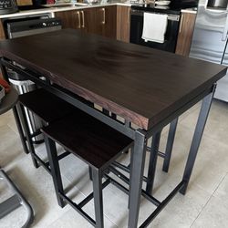 Kitchen table