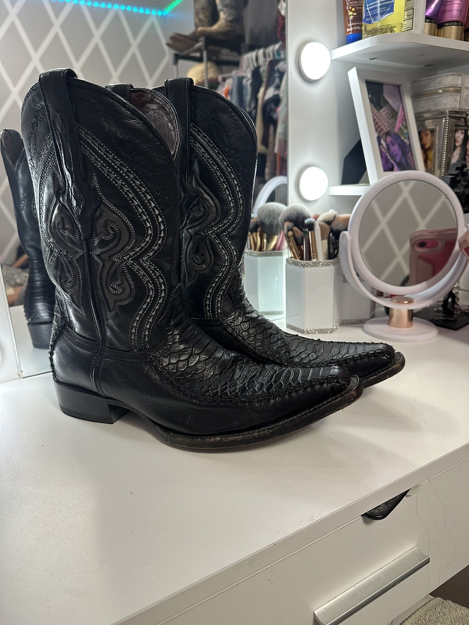 Boots, # 9