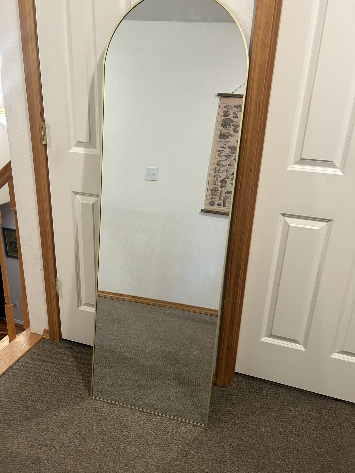 Gold curve mirror 