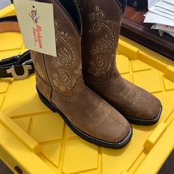 Women’s Masters on Boots Size 9.5